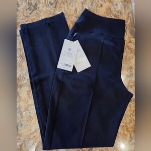 🆕️🔖Athleta Eastbound Straight Leg Pant Size 6 NWT Black
